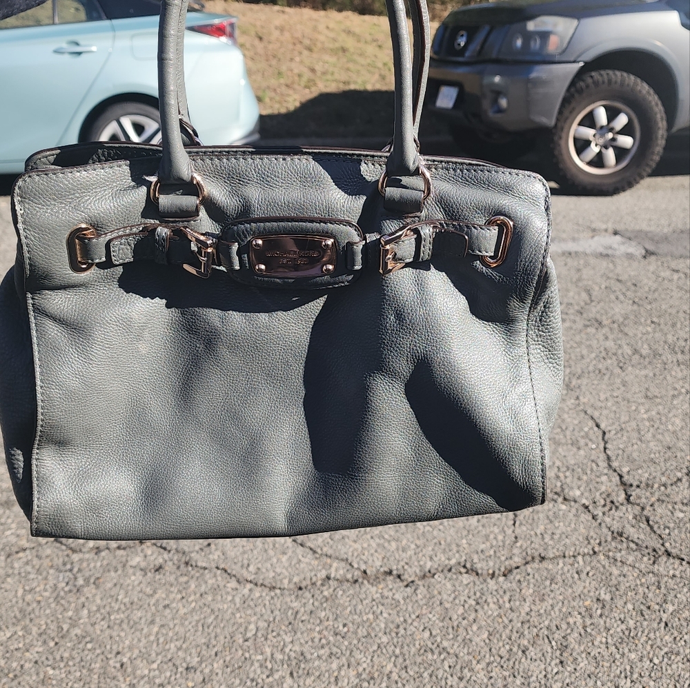 Michael Kors Leather purse